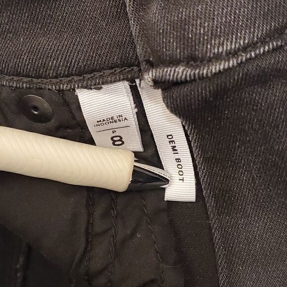 Loft Women's - Size 8P frayed demi boot leg jeans Dark Gray/Black - Picture 7 of 10